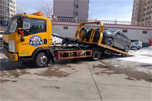 珠山区救援拖车费用怎么算