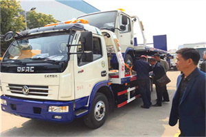 珠山区汽车道路救援拖车价格